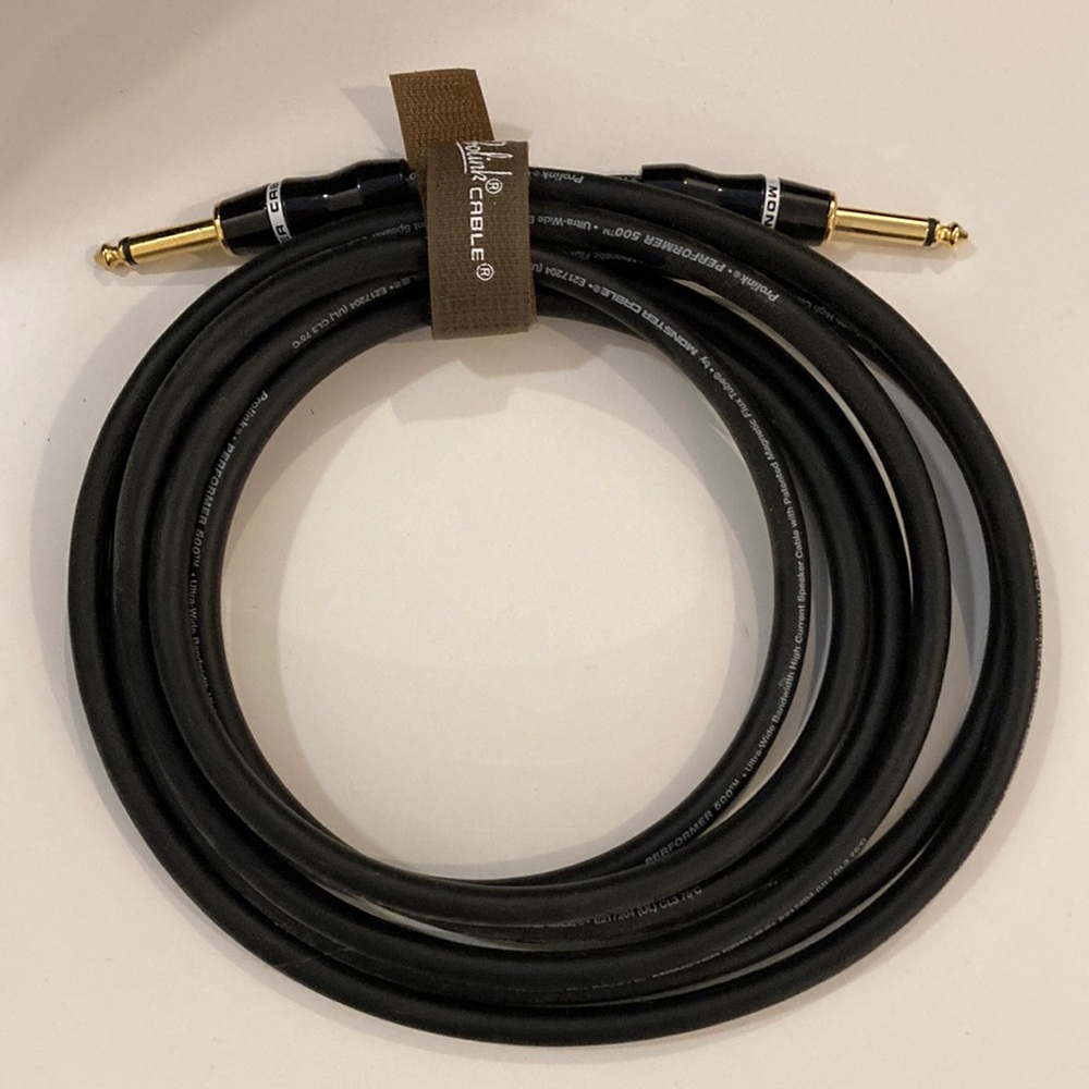 🎸Excellent condition 10 foot pro link guitar performer 500 monster cable🎸